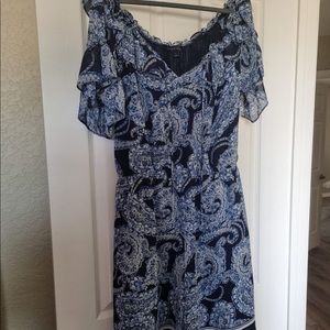 Tommy Hilfiger off the shoulder jumper with shorts. Size 16.